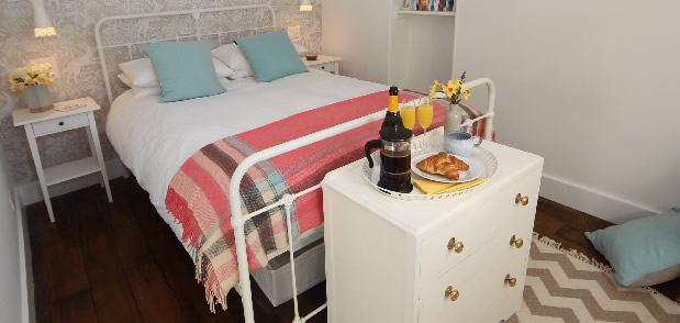 Sleeping in Wesley House - Mousehole self catering holiday accommodation in Cornwall